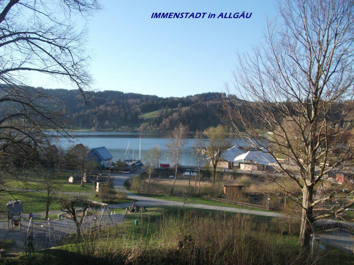 Immenstadt im AllgäuAppartemant Steinebergアパートメント エクステリア 写真